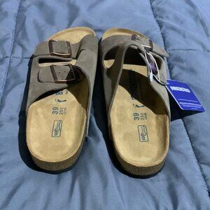 Arizona Taupe Sandals 39 (Woman’s 8 / 8.5) Soft Footbed Narrow
